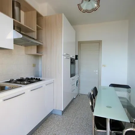 Apartament Xxv Aprile 2 Int 10 Frontemare 3 *
