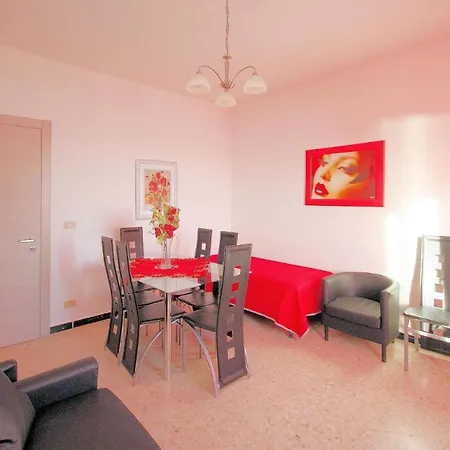 Xxv Aprile 2 Int 10 Frontemare 3 Marina dʼAndora